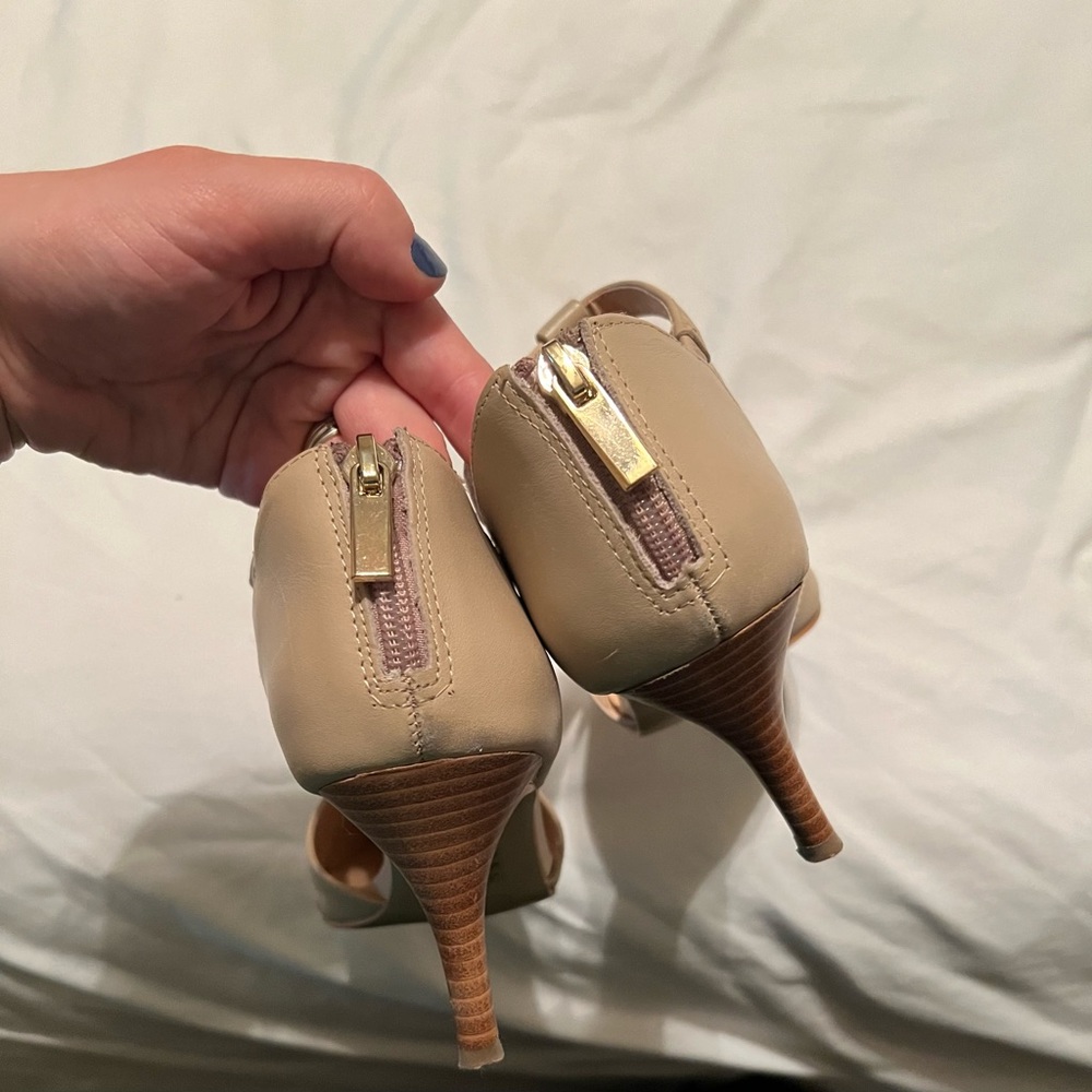 Sole Society nude heels size 7 - Picture 6 of 7